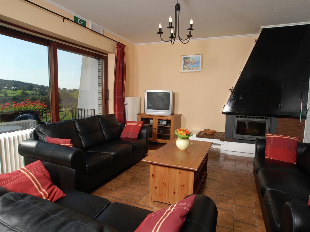 Modish Holiday Home In Waimes With Sauna 外观 照片