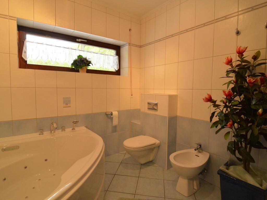 Modish Holiday Home In Waimes With Sauna 外观 照片