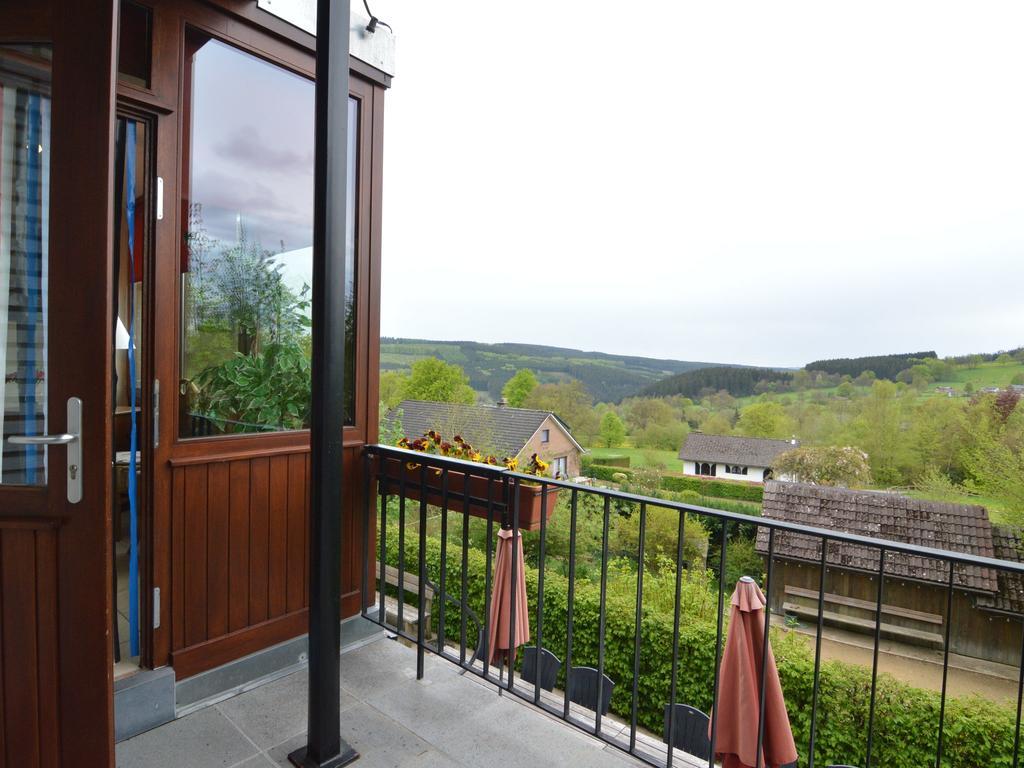 Modish Holiday Home In Waimes With Sauna 外观 照片