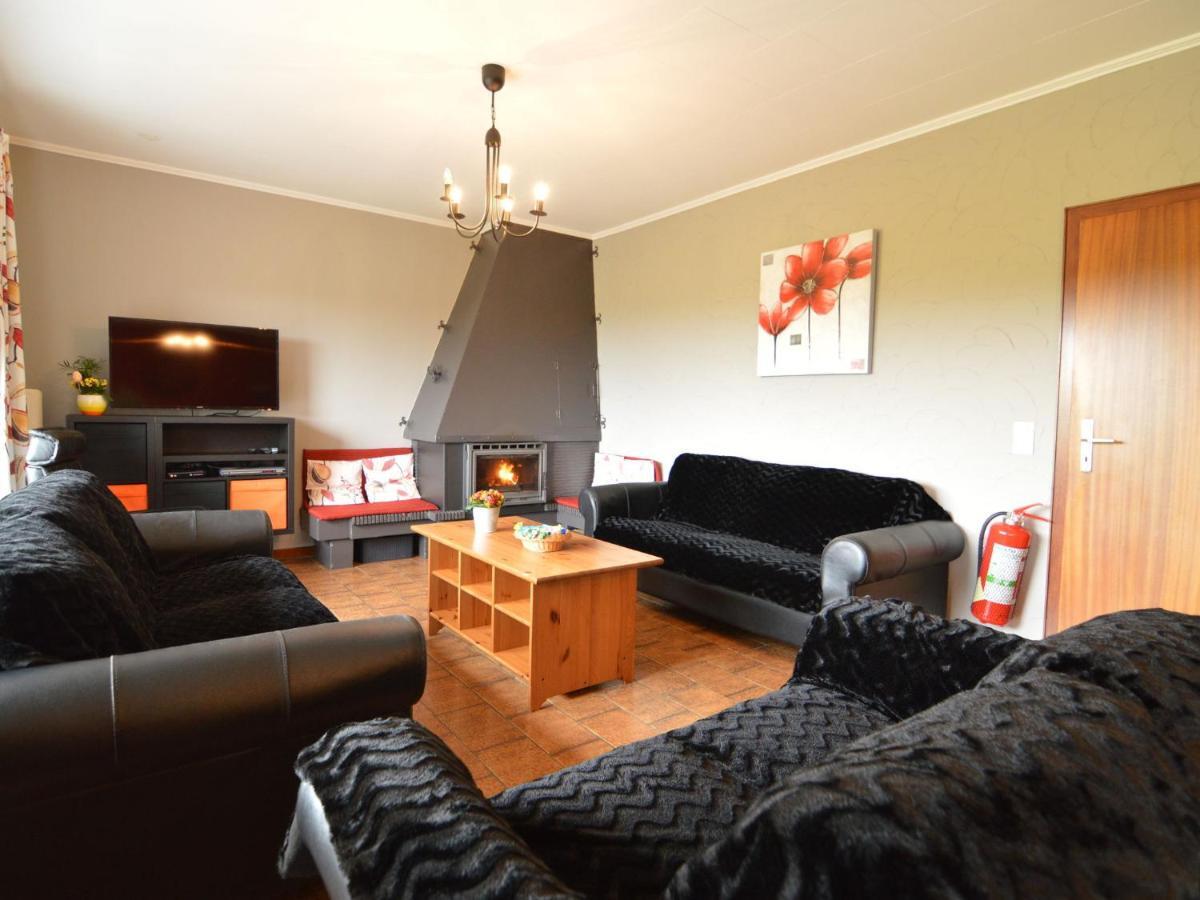 Modish Holiday Home In Waimes With Sauna 外观 照片